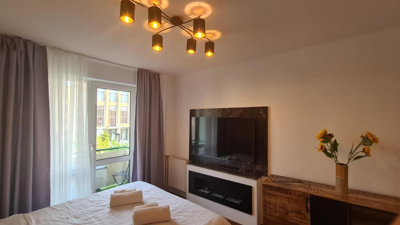 Main Square 5 Star Luxury Apartment With View Cluj-Napoca Esterno foto